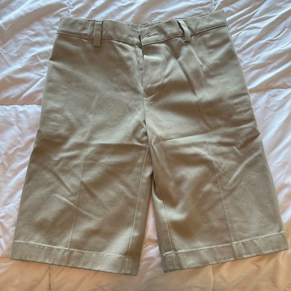 Brooks Brothers youth size 8 tan “Home” style shorts